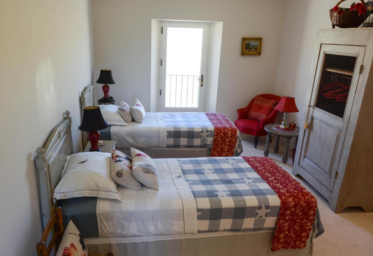Bed and Breakfast La Bastide Neuve Жукас Екстер'єр фото